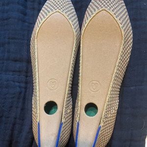 Size 11 nwt metallic points rothy